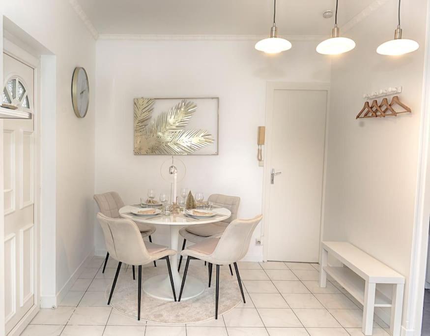 Ferienwohnung Le Nid Cosy -Au Coeur D'Orléans Exterior foto